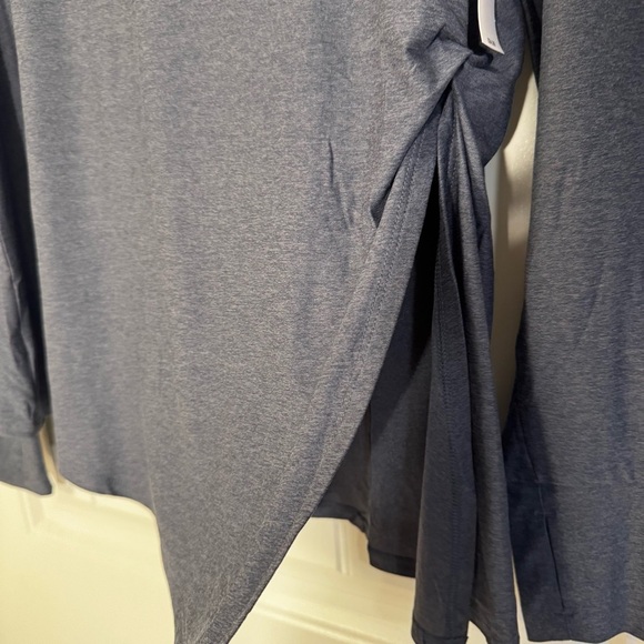 Old Navy Cloud 94 Soft Top NWT - Picture 8 of 9